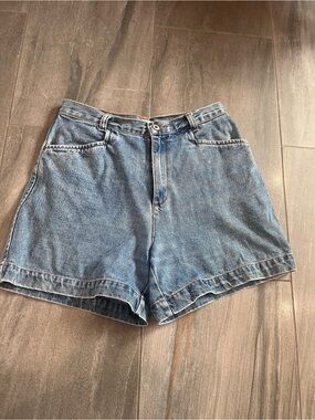 Vintage 90s Nevada Classic High-Waist Blue Denim Mom Shorts Size 10 jorts